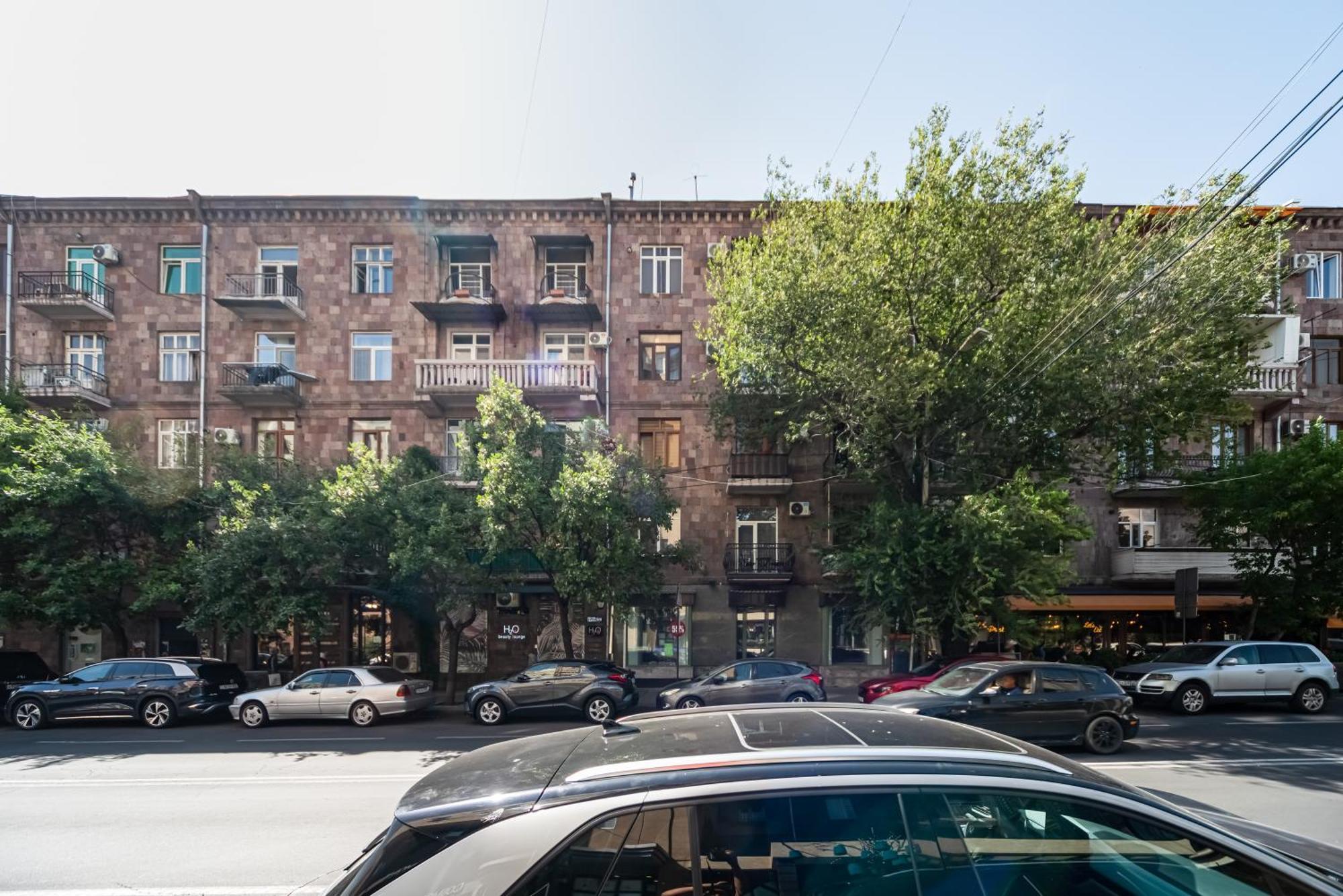 Neva By Downtown Apartment *
